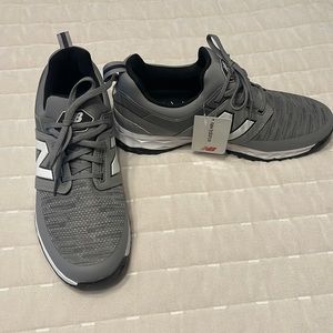 New Balance mens golf shoes 10.5. NWT